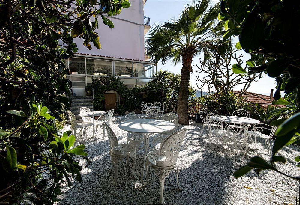 De Charme Regency 2* Roquebrune-Cap-Martin